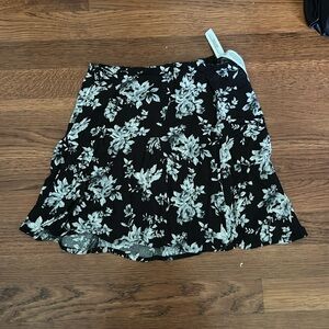 White and Black Flower Mini Skirt